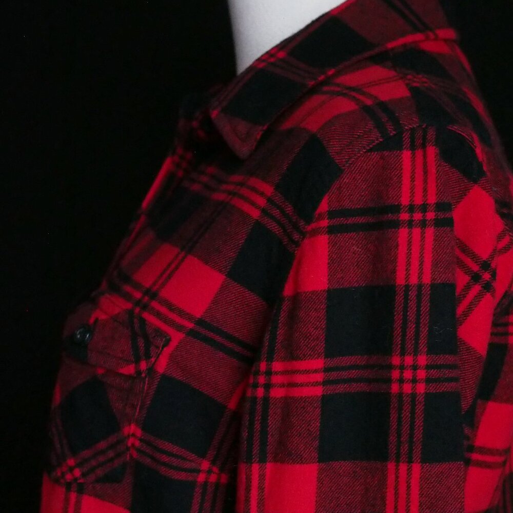 Original Weatherproof Vintage | Plaid Flannel Shirt in Red & Black - Picture 4 of 6